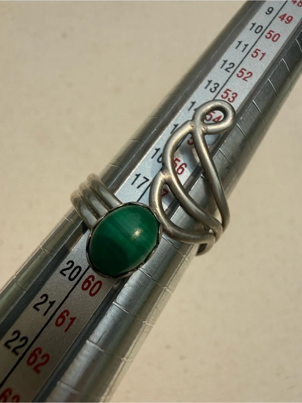 Sterling Silver Green Machalite Stone Ring size 8